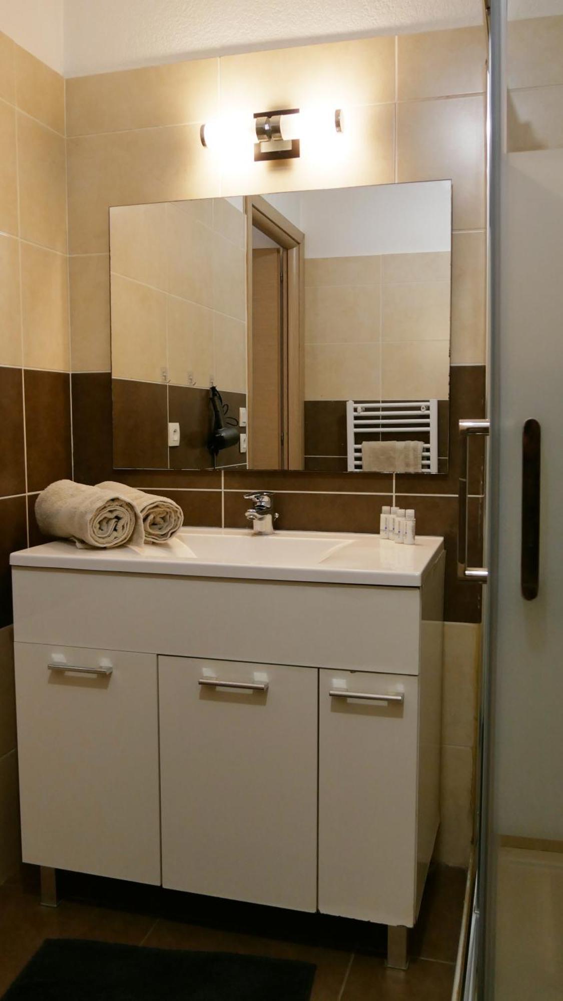 Capstay Avec Grande Terrasse Proche Aeroport Bastia - Lucciana - Centre Apartment Lucciana (Corsica)